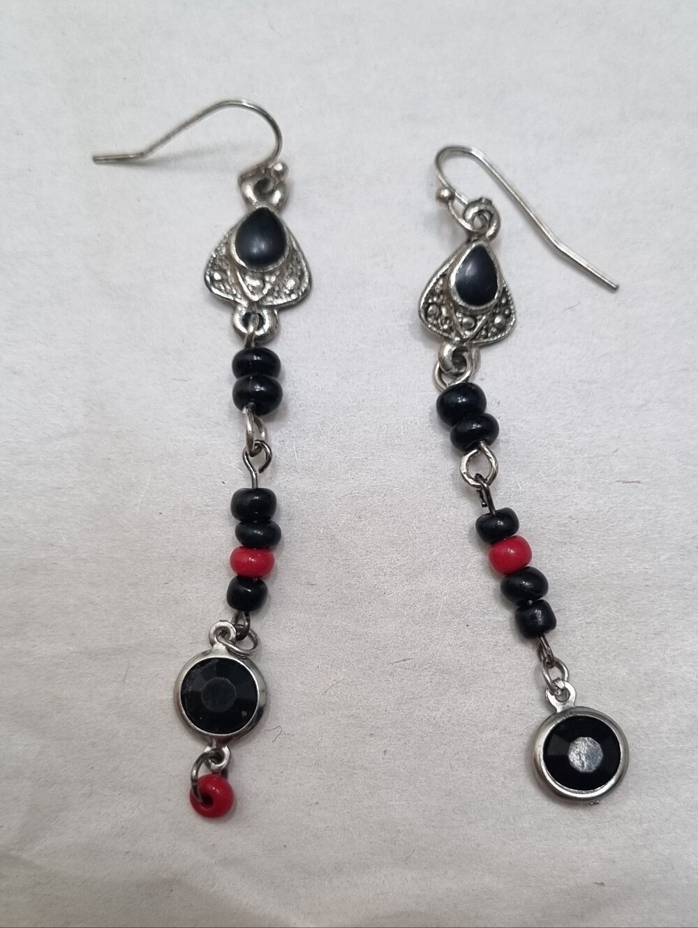 💛 Or 3/$10 | Upcycled | Black Red And Silver Asymmetical Vampire Earrings